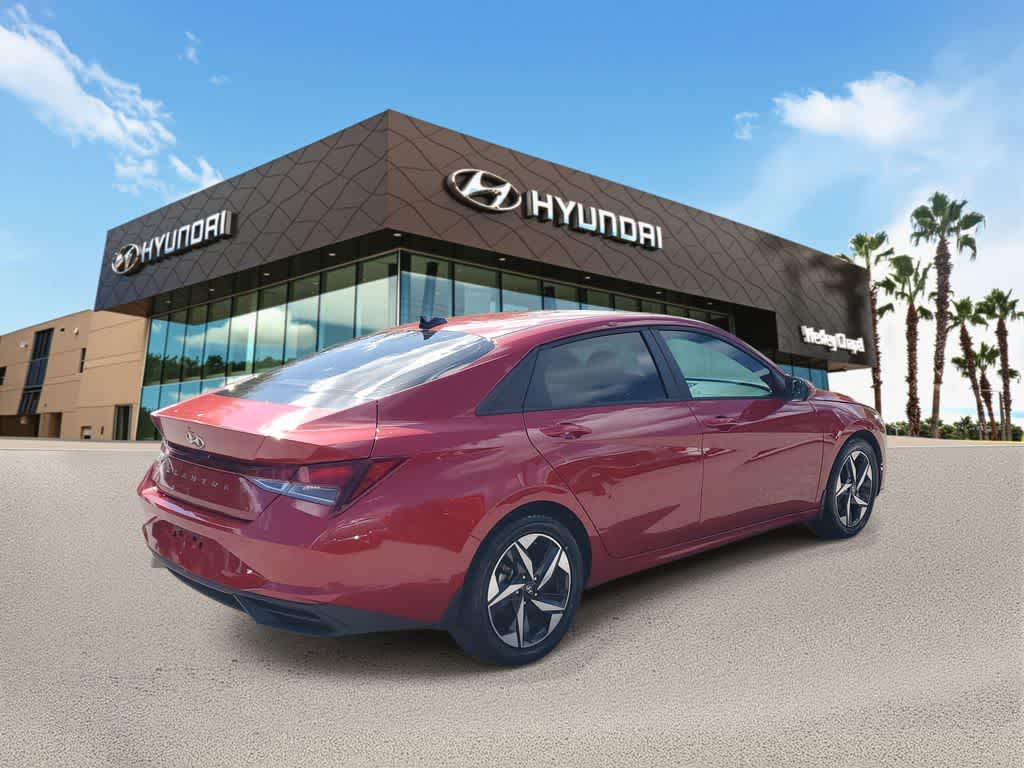 Thumbnail: 2023 Hyundai Elantra - 3