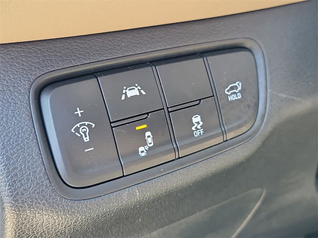 Thumbnail: 2020 Hyundai Santa Fe - 22