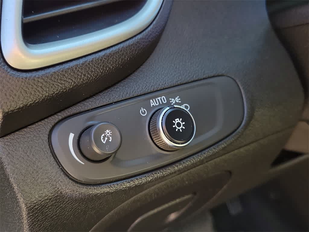 Thumbnail: 2019 Chevrolet Trax - 20