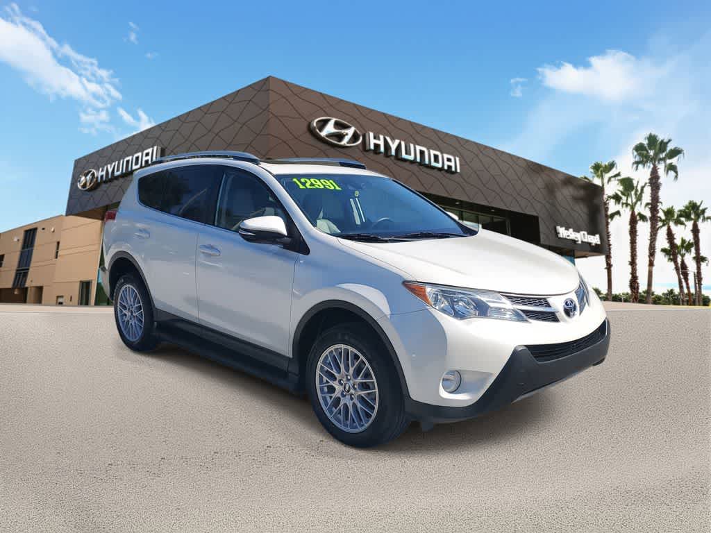 Thumbnail: 2015 Toyota RAV4 - 4