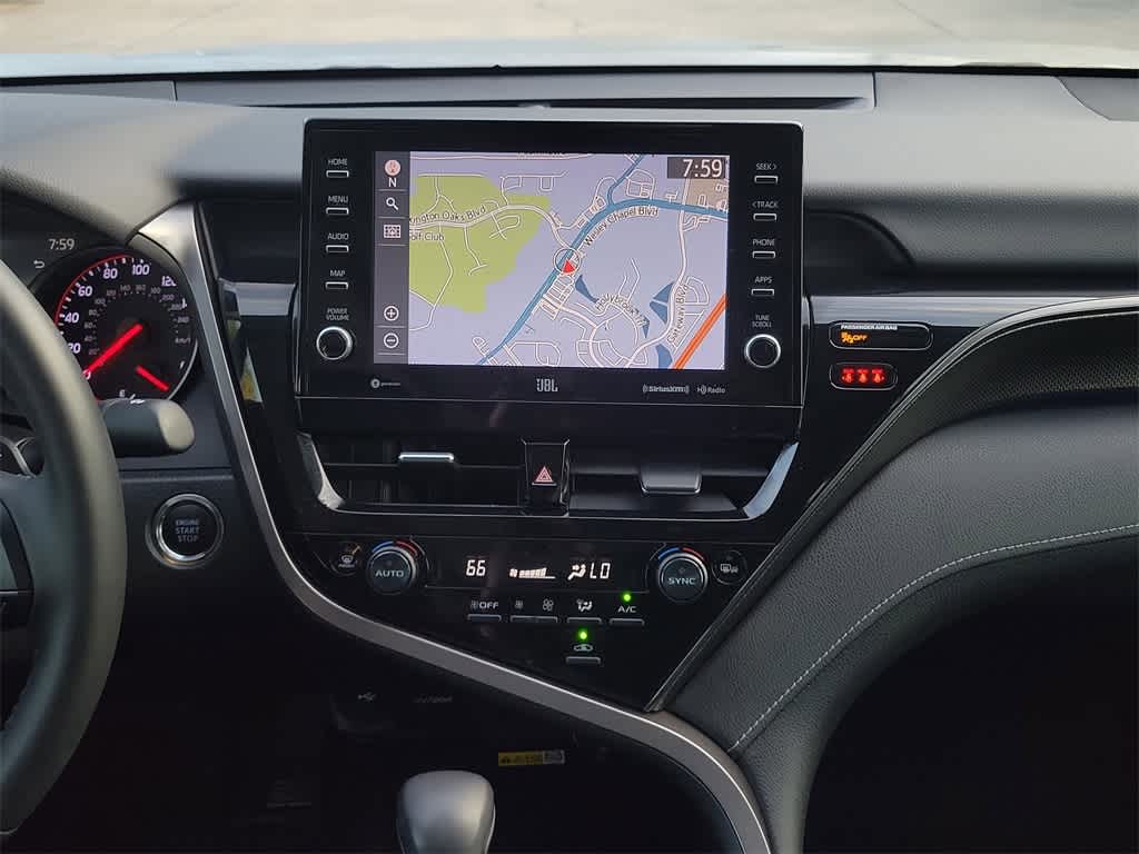 Thumbnail: 2022 Toyota Camry - 15