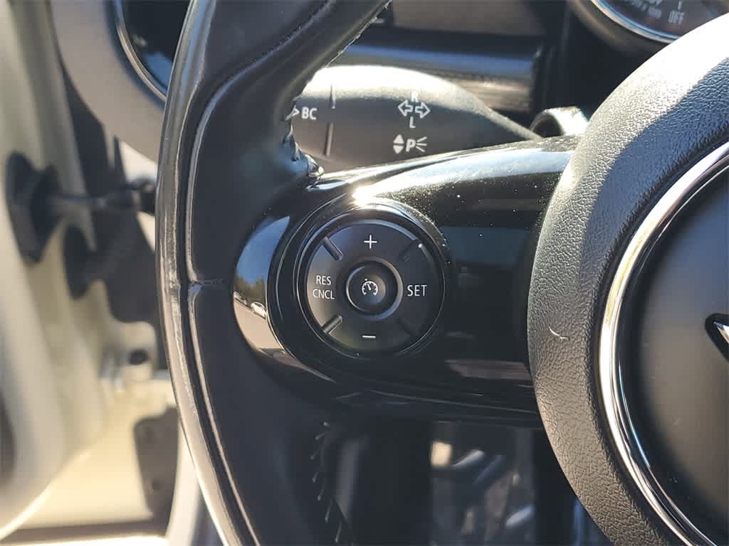 Thumbnail: 2017 MINI Cooper Clubman - 27