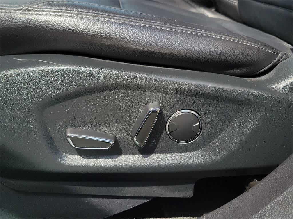 Thumbnail: 2018 Ford Explorer - 18