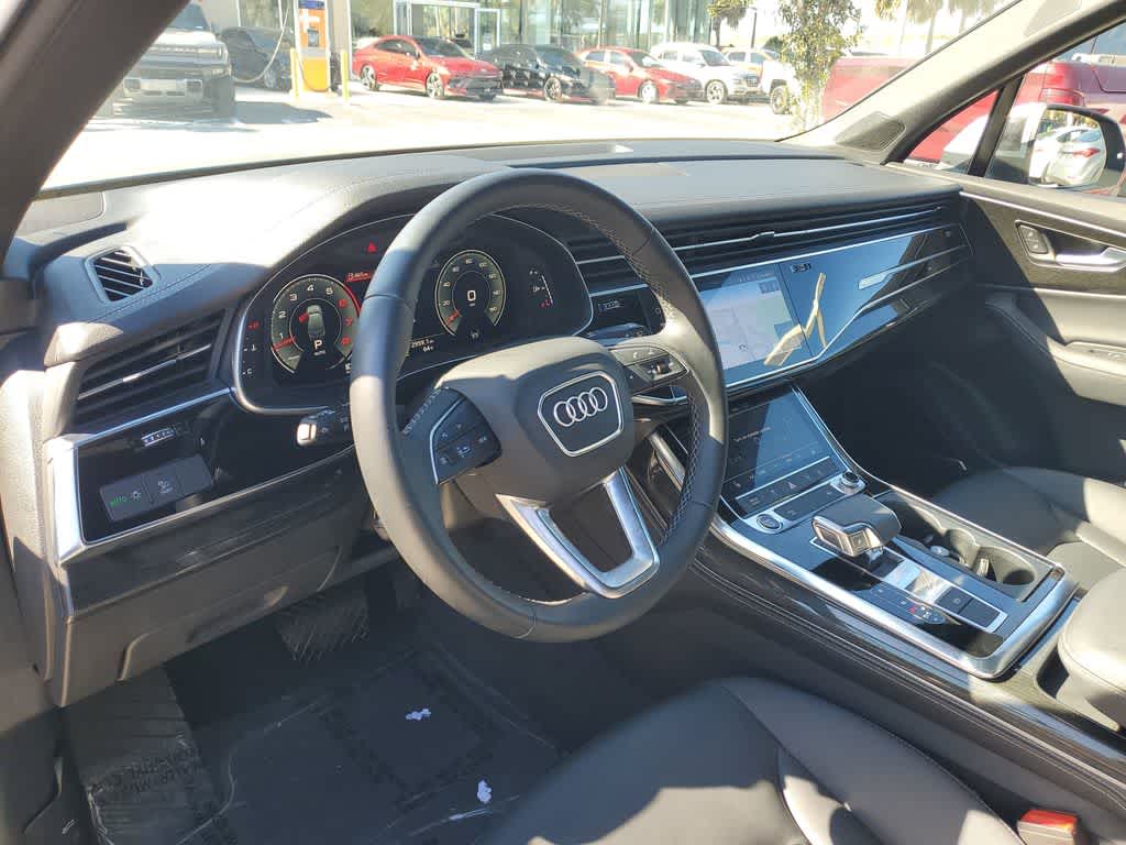 Thumbnail: 2025 Audi Q7 - 22