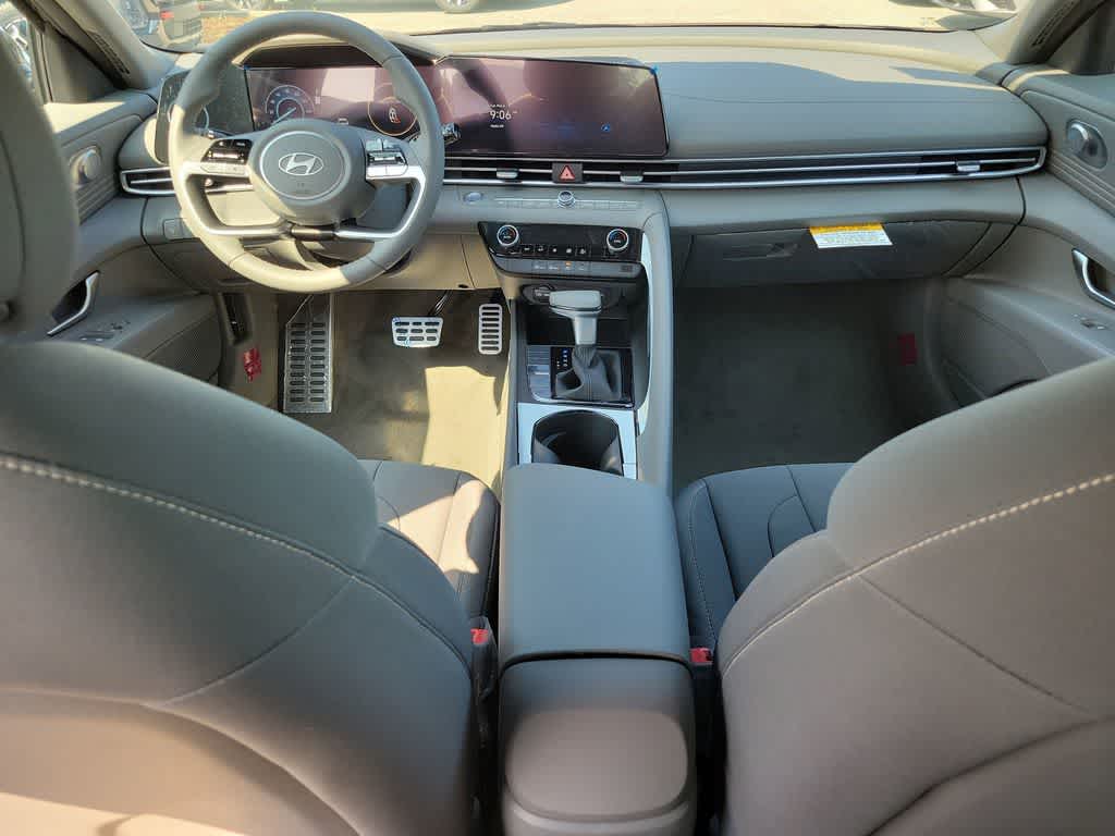 Thumbnail: 2025 Hyundai Elantra - 11