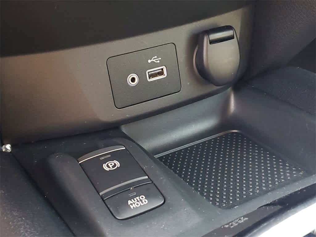 Thumbnail: 2021 Nissan Rogue Sport - 31