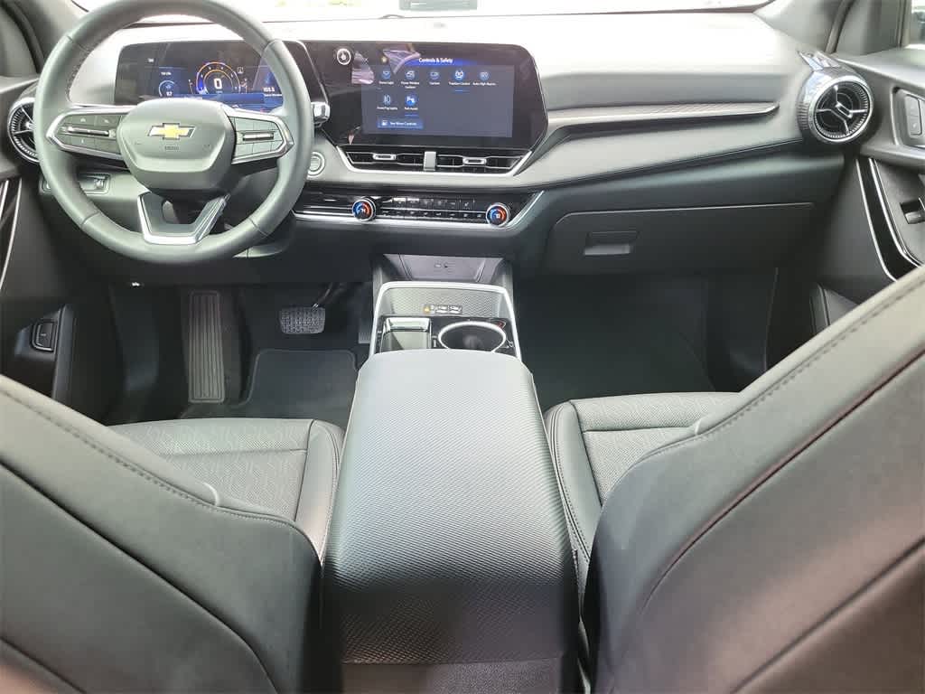 Thumbnail: 2025 Chevrolet Equinox - 13