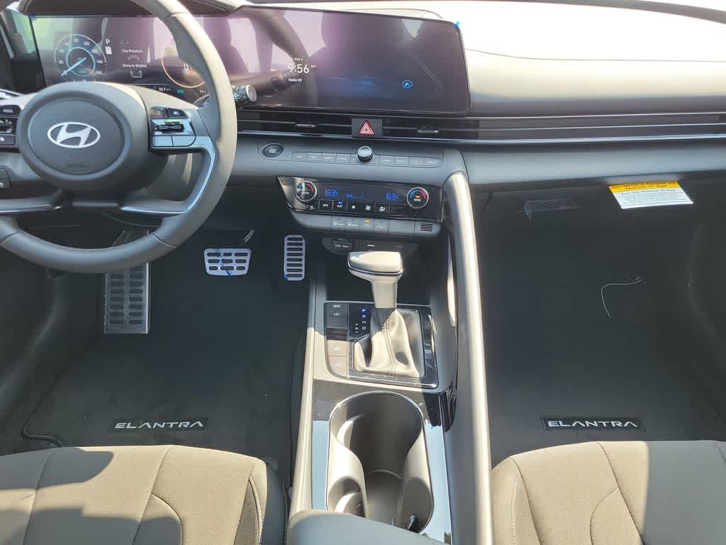 Thumbnail: 2025 Hyundai Elantra - 13