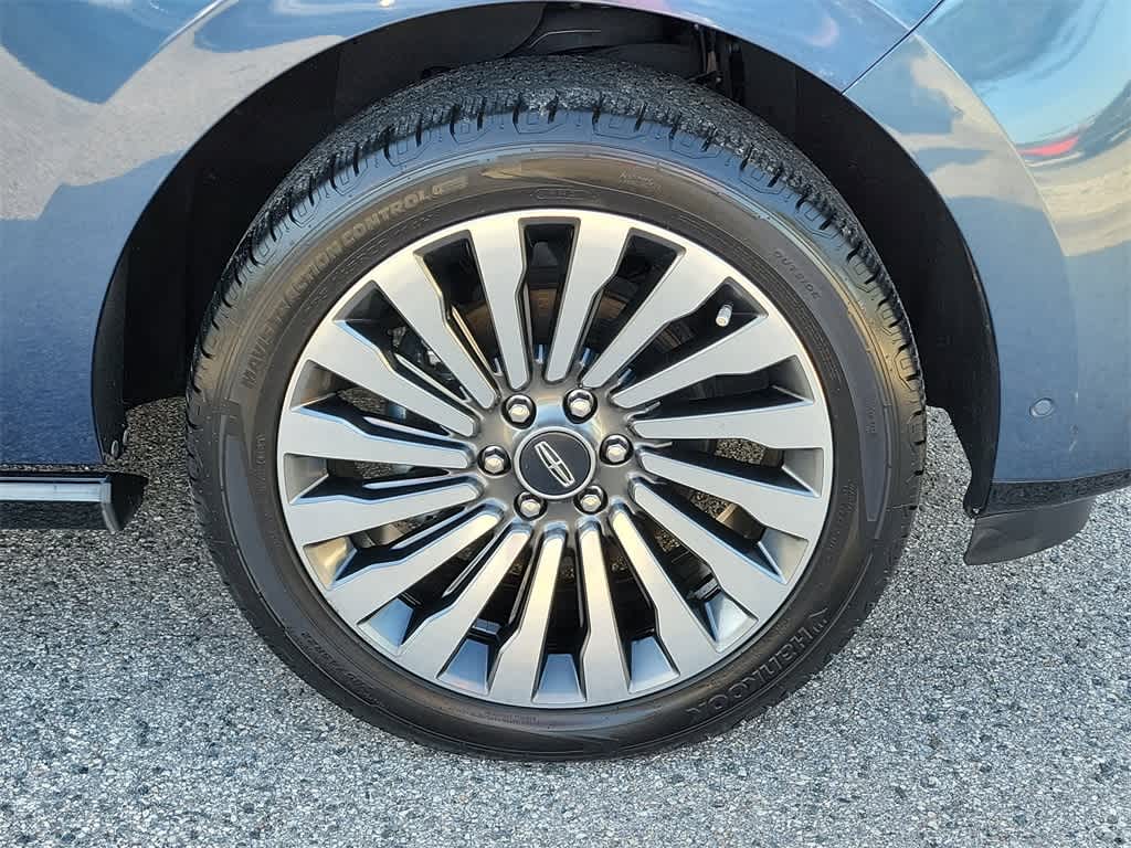 Thumbnail: 2019 Lincoln Navigator - 5