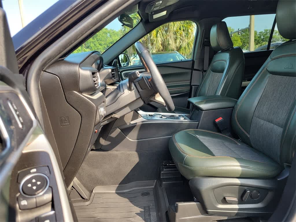 Thumbnail: 2022 Ford Explorer - 15