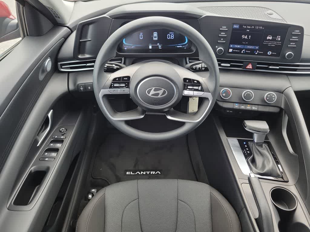 Thumbnail: 2025 Hyundai Elantra - 15