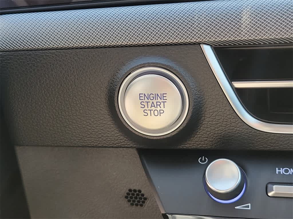 2025 Hyundai Sonata SE 29
