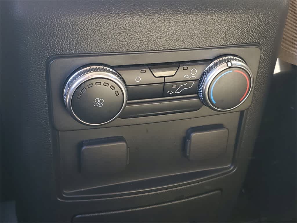 Thumbnail: 2022 Ford Explorer - 11