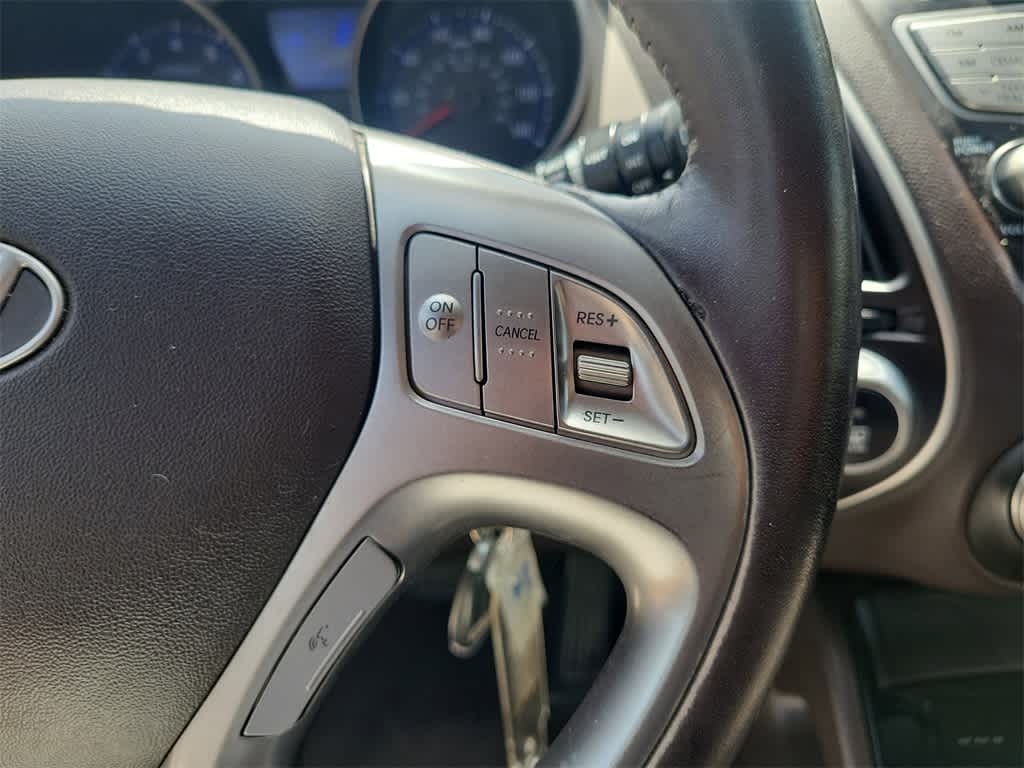 Thumbnail: 2011 Hyundai Tucson - 26