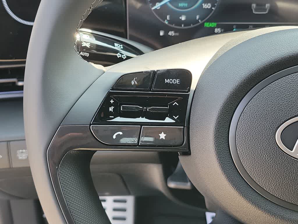 Thumbnail: 2025 Hyundai Elantra - 25