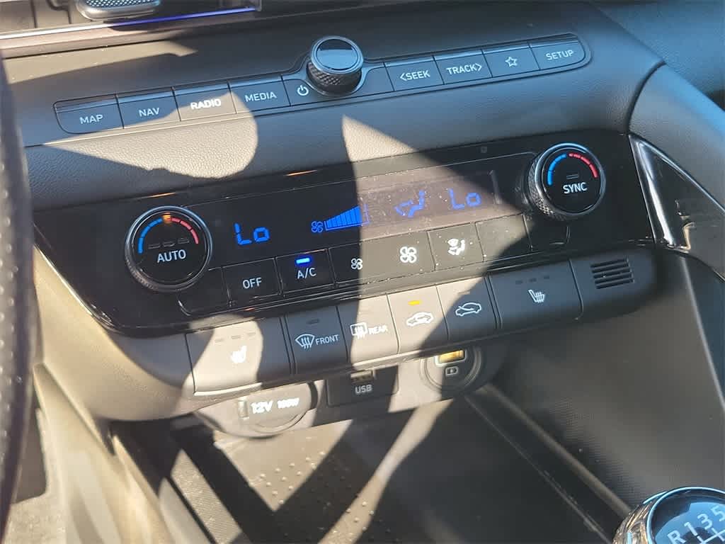 Thumbnail: 2023 Hyundai Elantra - 25