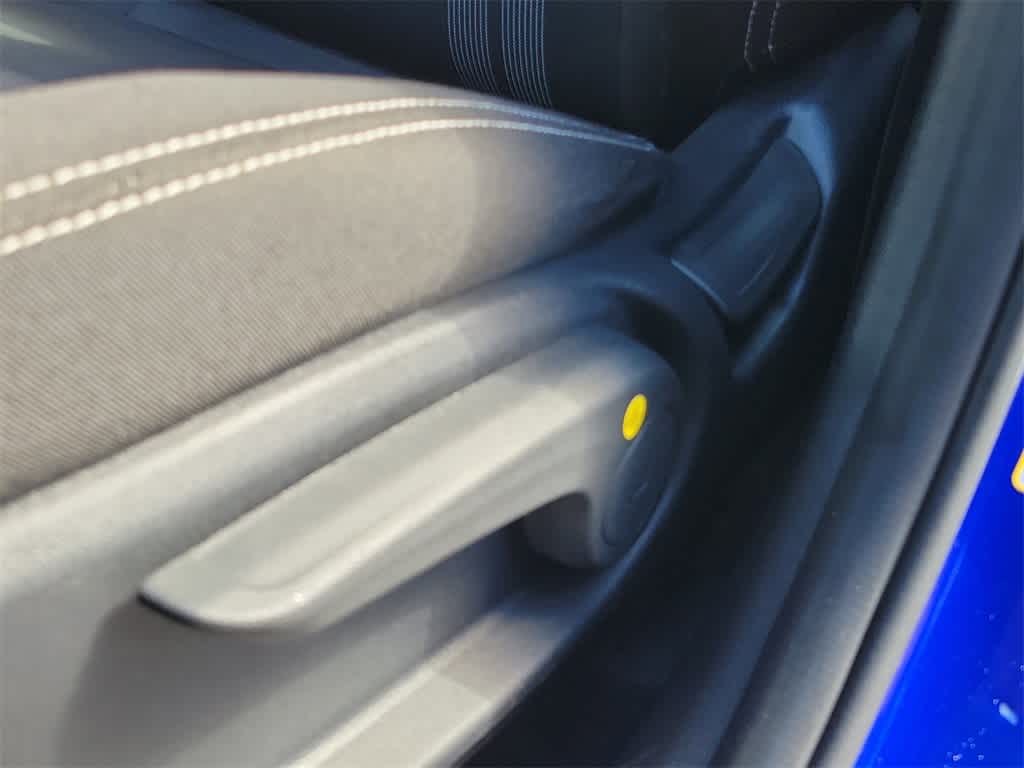 Thumbnail: 2023 Hyundai Venue - 6