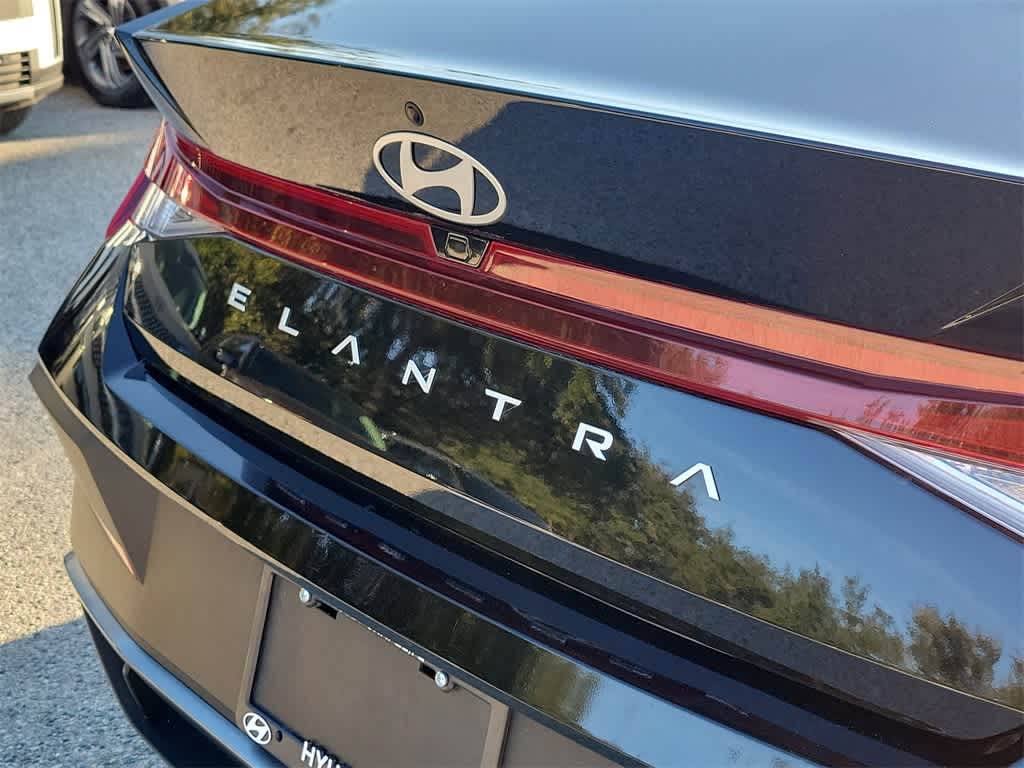 Thumbnail: 2024 Hyundai Elantra - 6