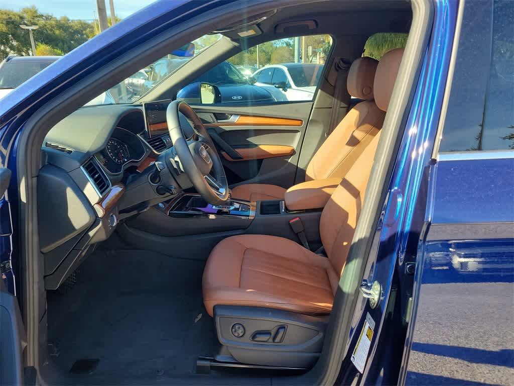 Thumbnail: 2022 Audi Q5 - 23