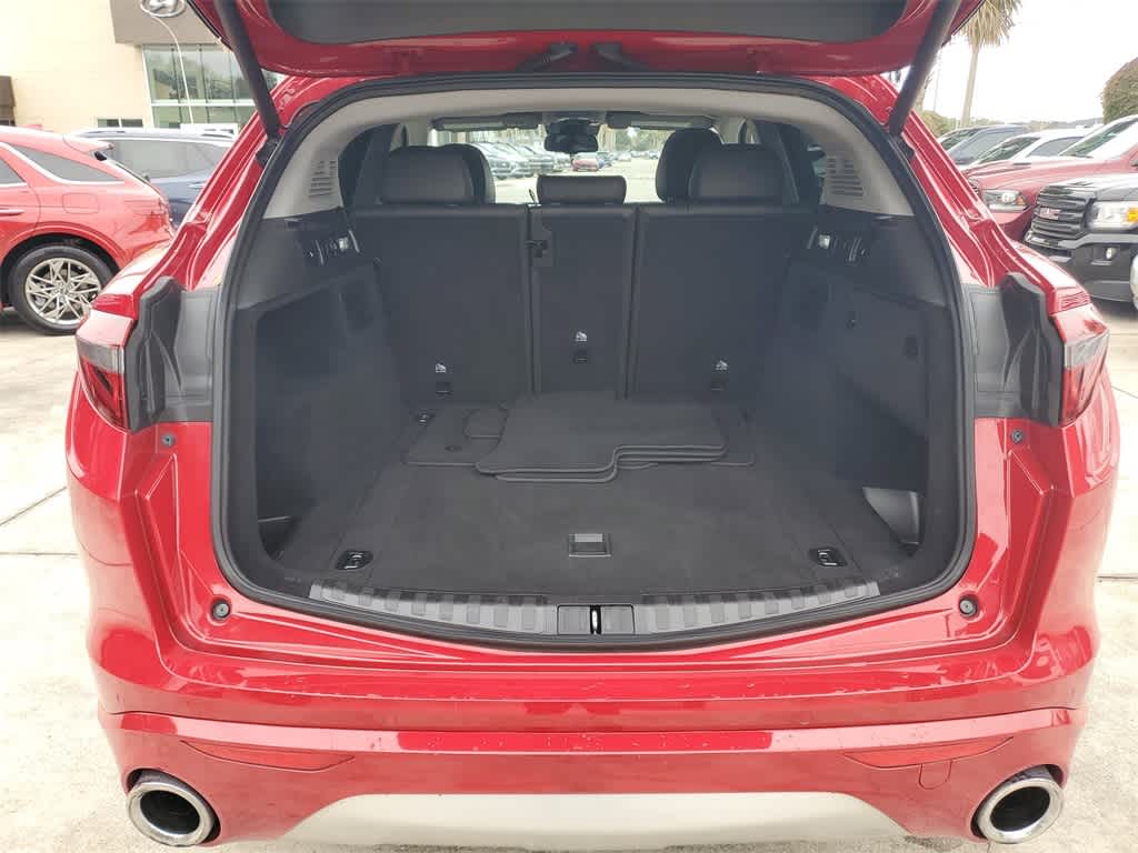 Thumbnail: 2021 Alfa Romeo Stelvio - 11