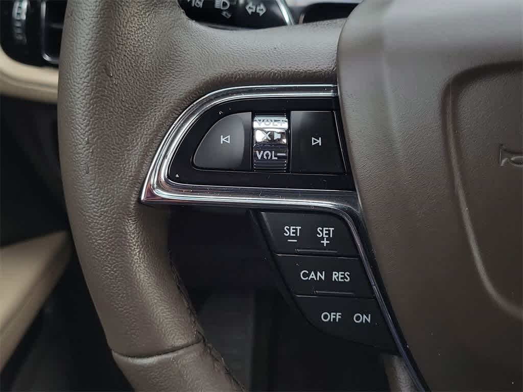 Thumbnail: 2023 Lincoln Nautilus - 27