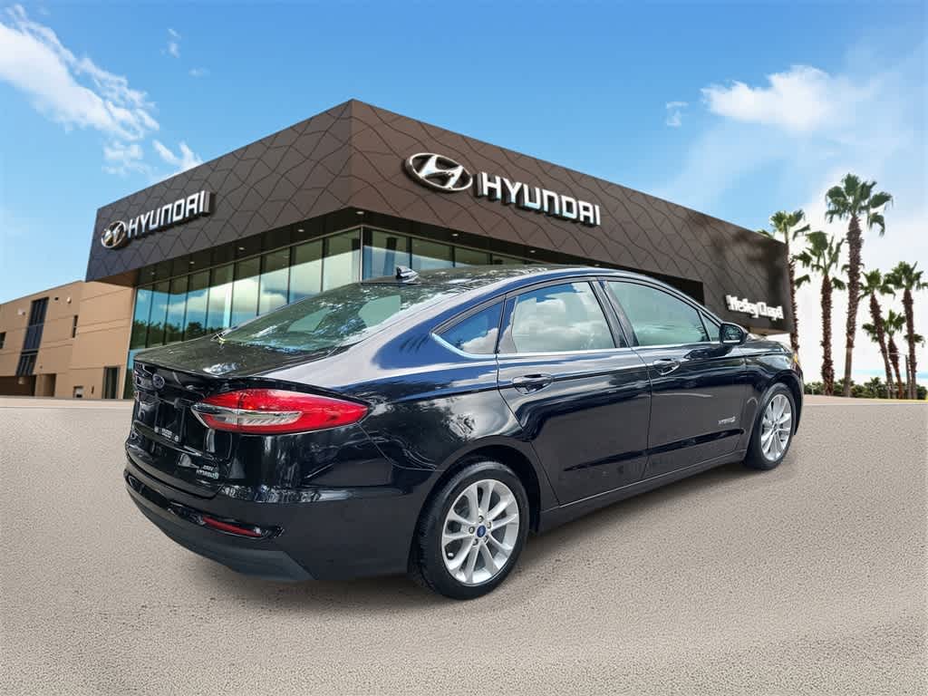 Thumbnail: 2019 Ford Fusion - 3