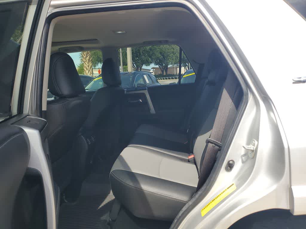 Thumbnail: 2022 Toyota 4Runner - 9