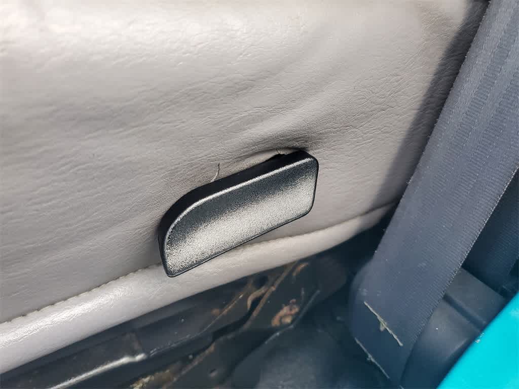 Thumbnail: 1998 Jeep Wrangler - 18