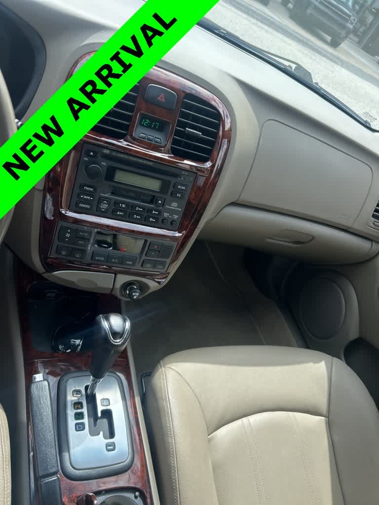Thumbnail: 2005 Hyundai Sonata - 7