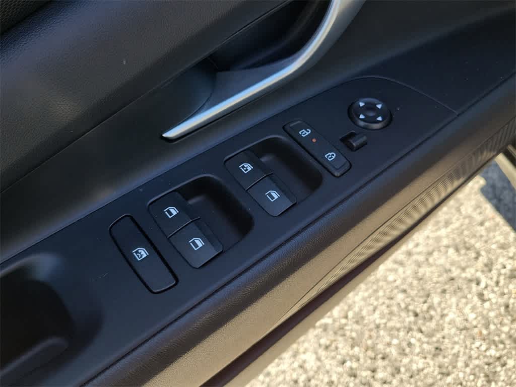 Thumbnail: 2024 Hyundai Elantra - 16