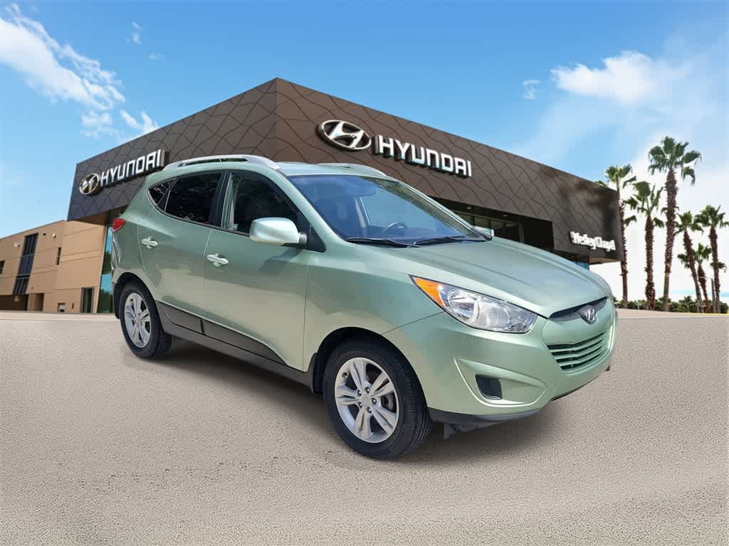 Thumbnail: 2011 Hyundai Tucson - 4