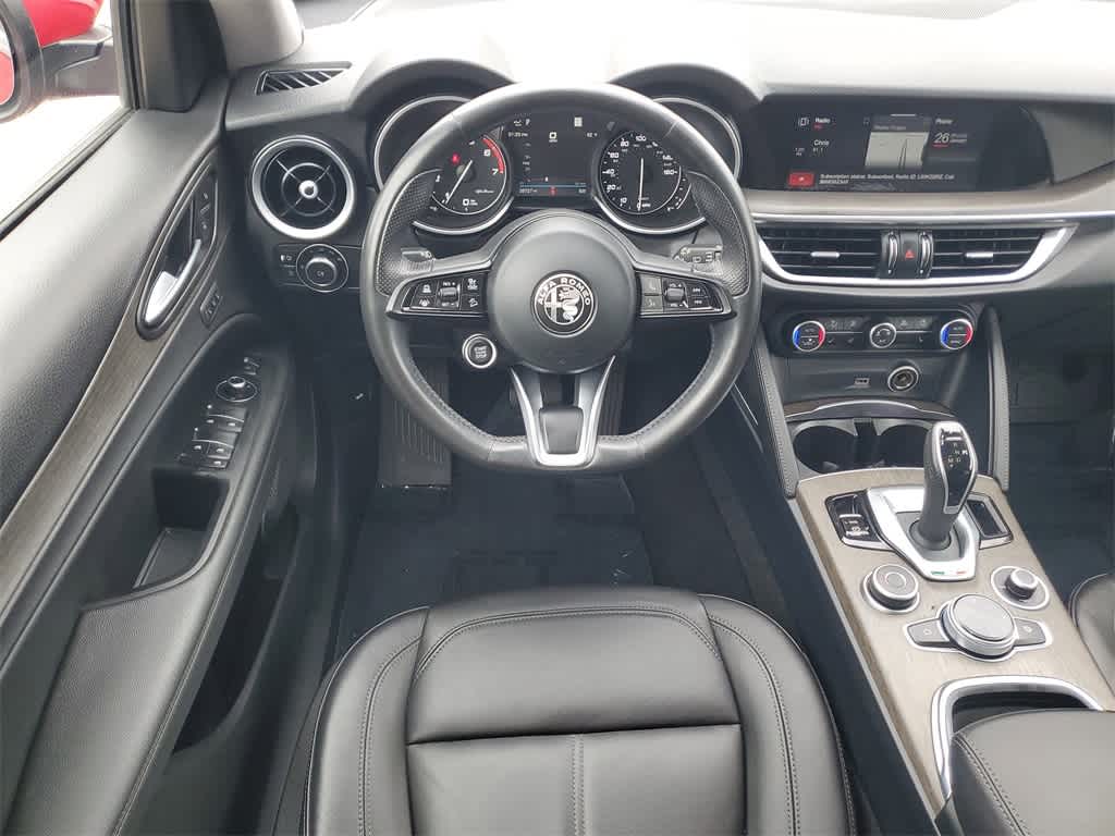 Thumbnail: 2021 Alfa Romeo Stelvio - 17