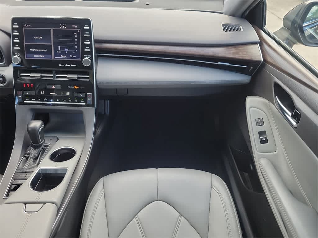 Thumbnail: 2021 Toyota Avalon - 13