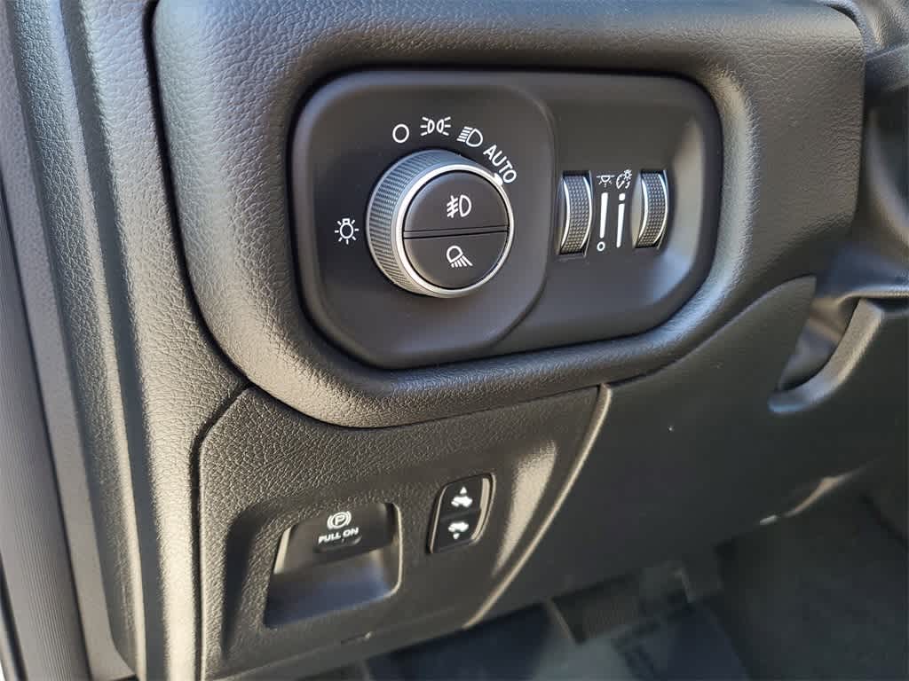 Thumbnail: 2025 RAM 1500 - 22