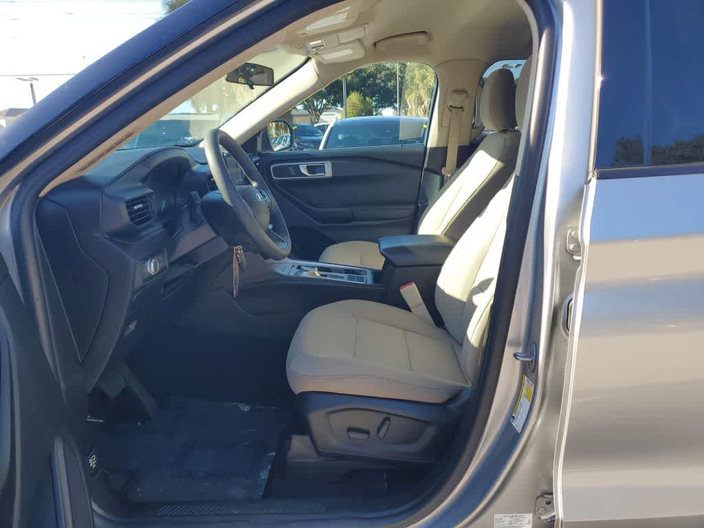 Thumbnail: 2022 Ford Explorer - 21