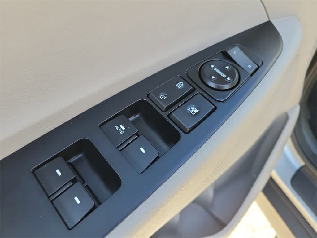 Thumbnail: 2021 Hyundai Tucson - 18