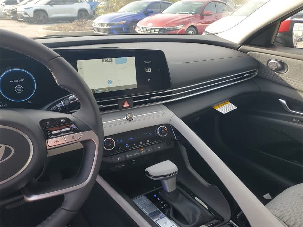 Thumbnail: 2025 Hyundai Elantra - 32