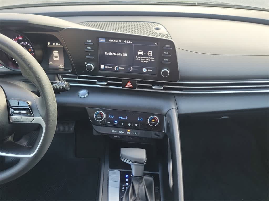 Thumbnail: 2023 Hyundai Elantra - 15