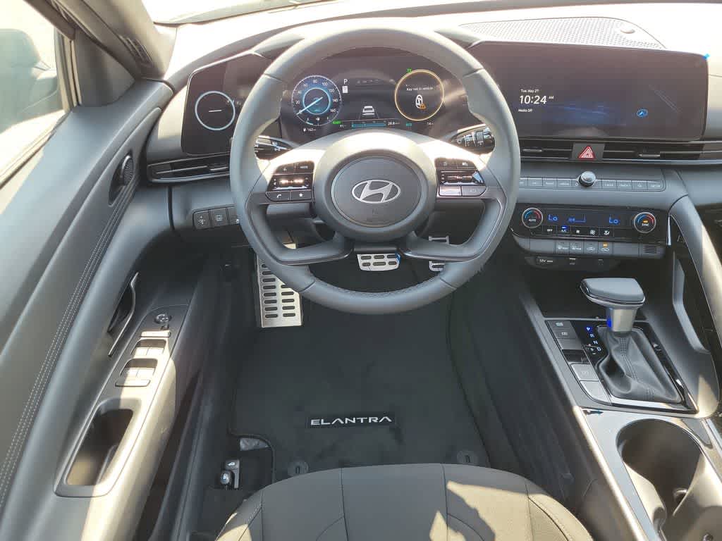 Thumbnail: 2025 Hyundai Elantra - 12
