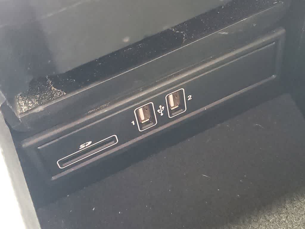 Thumbnail: 2018 Mercedes-Benz E-Class - 29