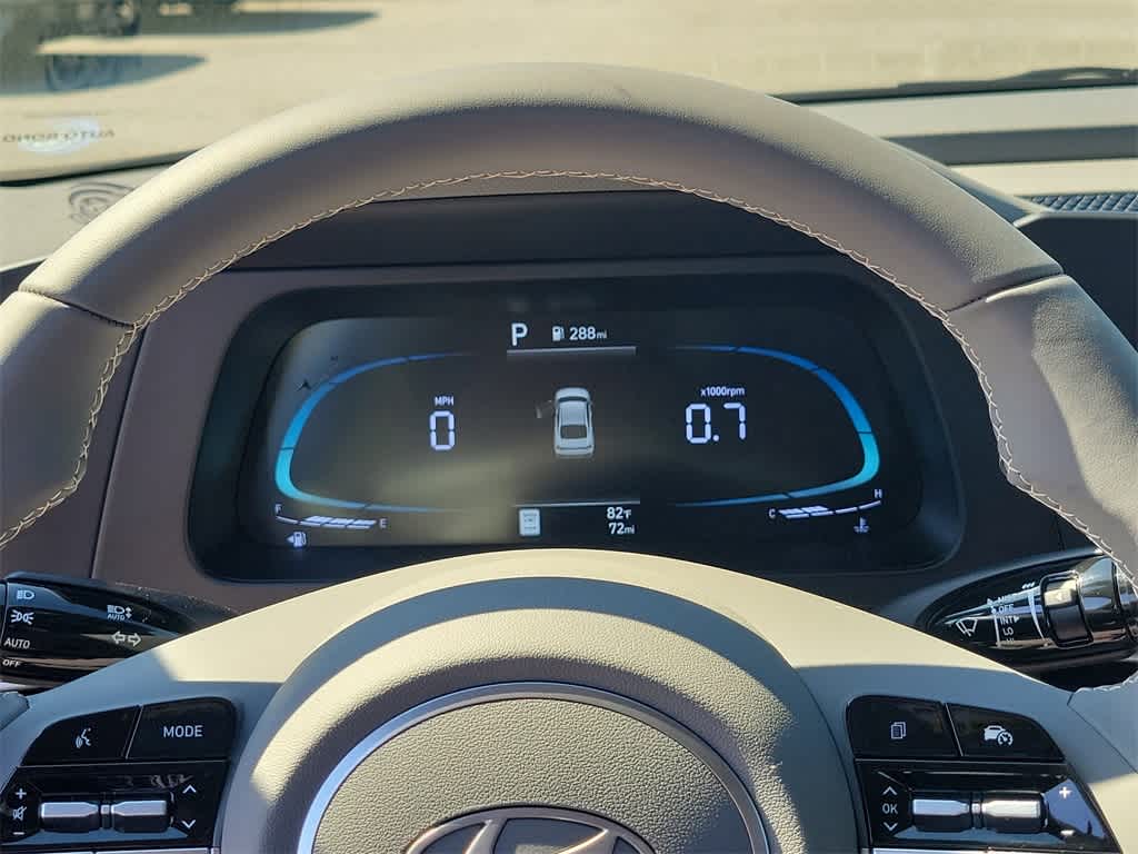 Thumbnail: 2025 Hyundai Elantra - 25