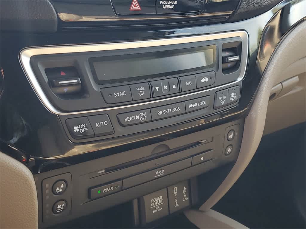 Thumbnail: 2018 Honda Pilot - 29