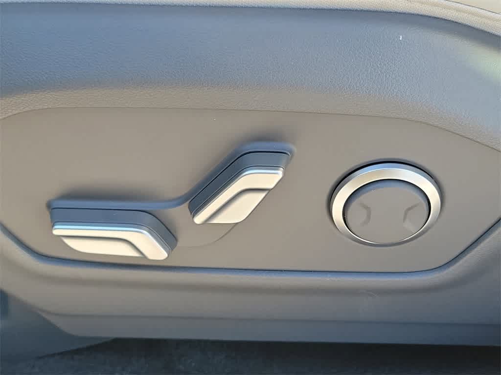 Thumbnail: 2026 Hyundai Santa Fe - 20