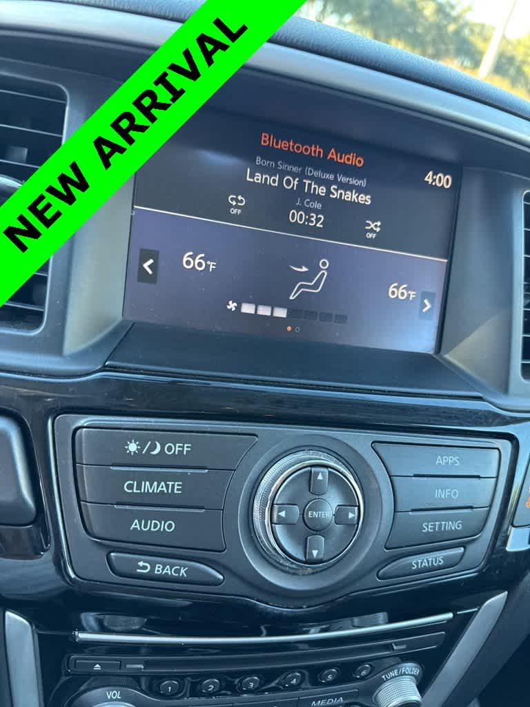 Thumbnail: 2018 Nissan Pathfinder - 3