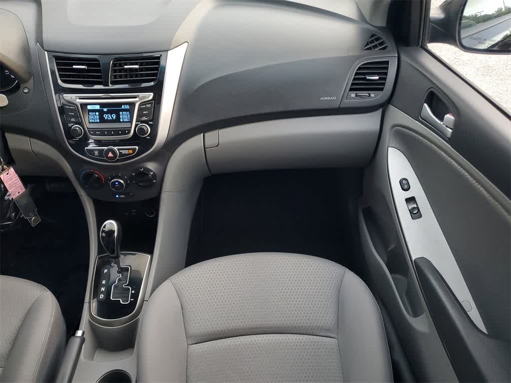 Thumbnail: 2017 Hyundai Accent - 14