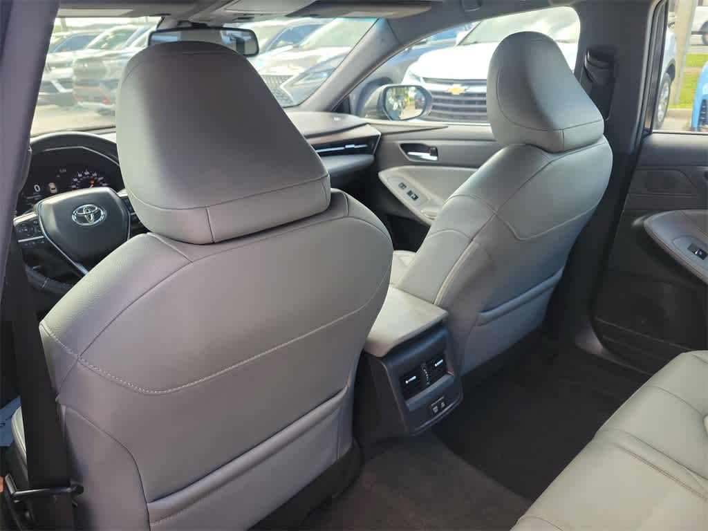 Thumbnail: 2021 Toyota Avalon - 11