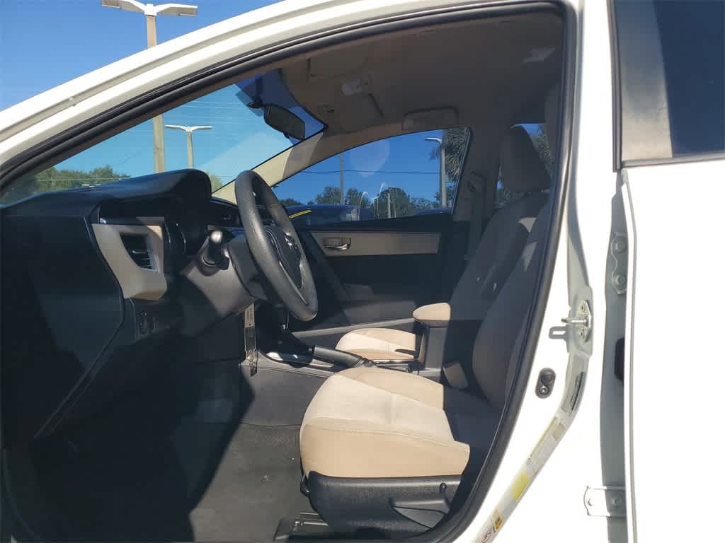 Thumbnail: 2015 Toyota Corolla - 21