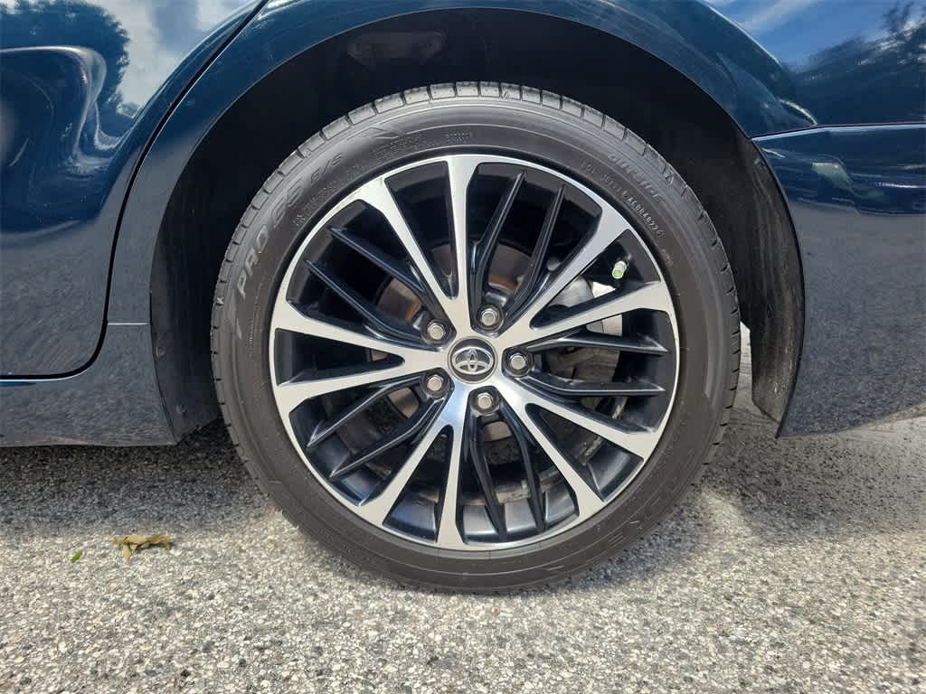 Thumbnail: 2018 Toyota Camry - 5