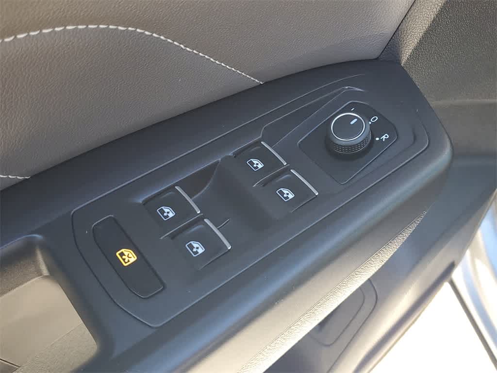 Thumbnail: 2022 Volkswagen Atlas - 17