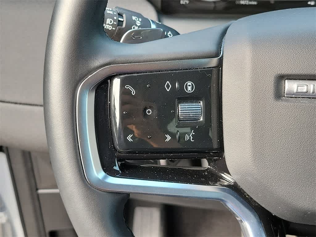 Thumbnail: 2024 Land Rover Discovery Sport - 27